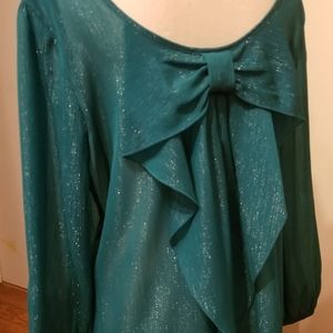 A. Byers womens top. Size L